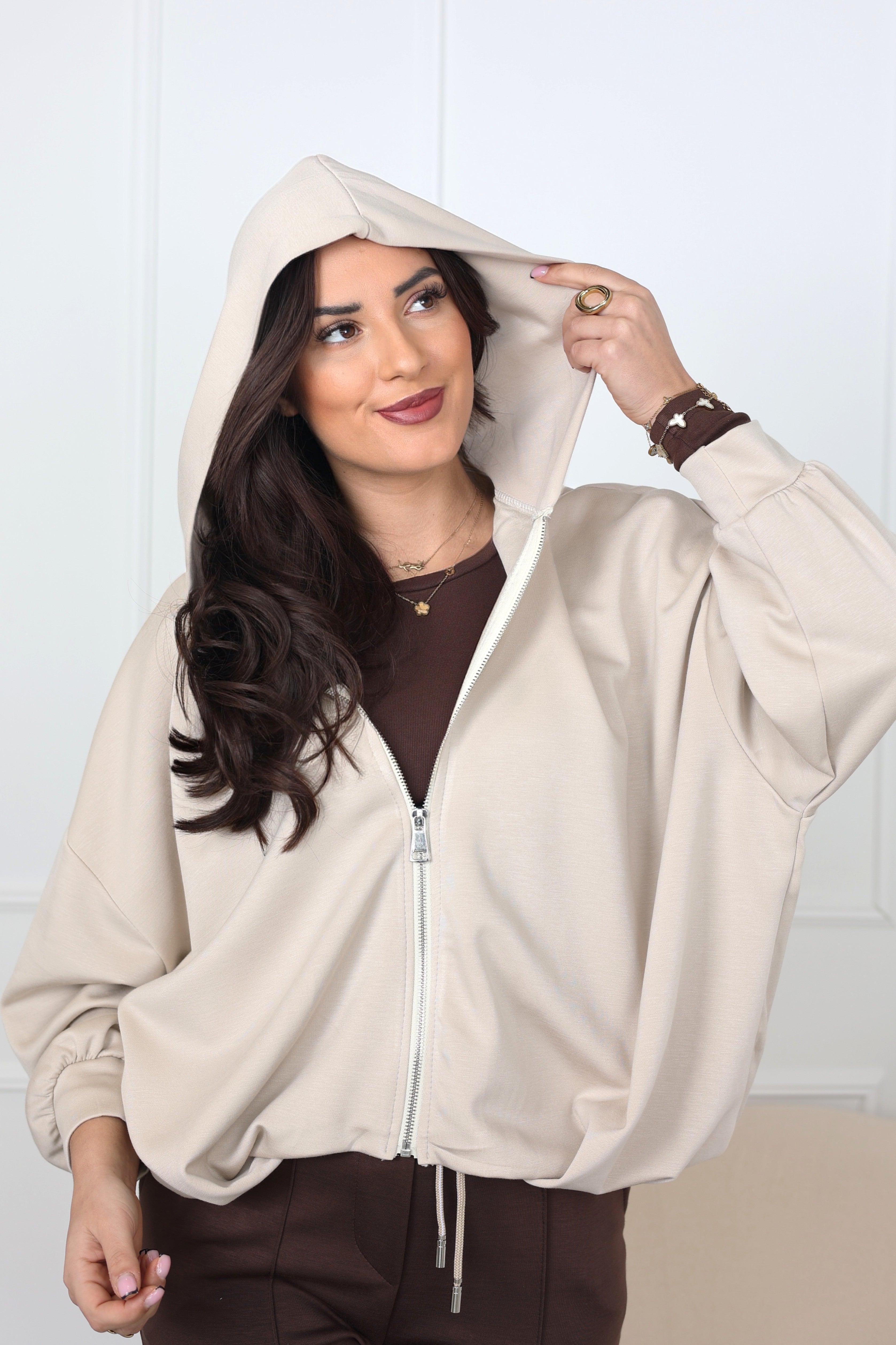 SWEAT À CAPUCHE MERRYL