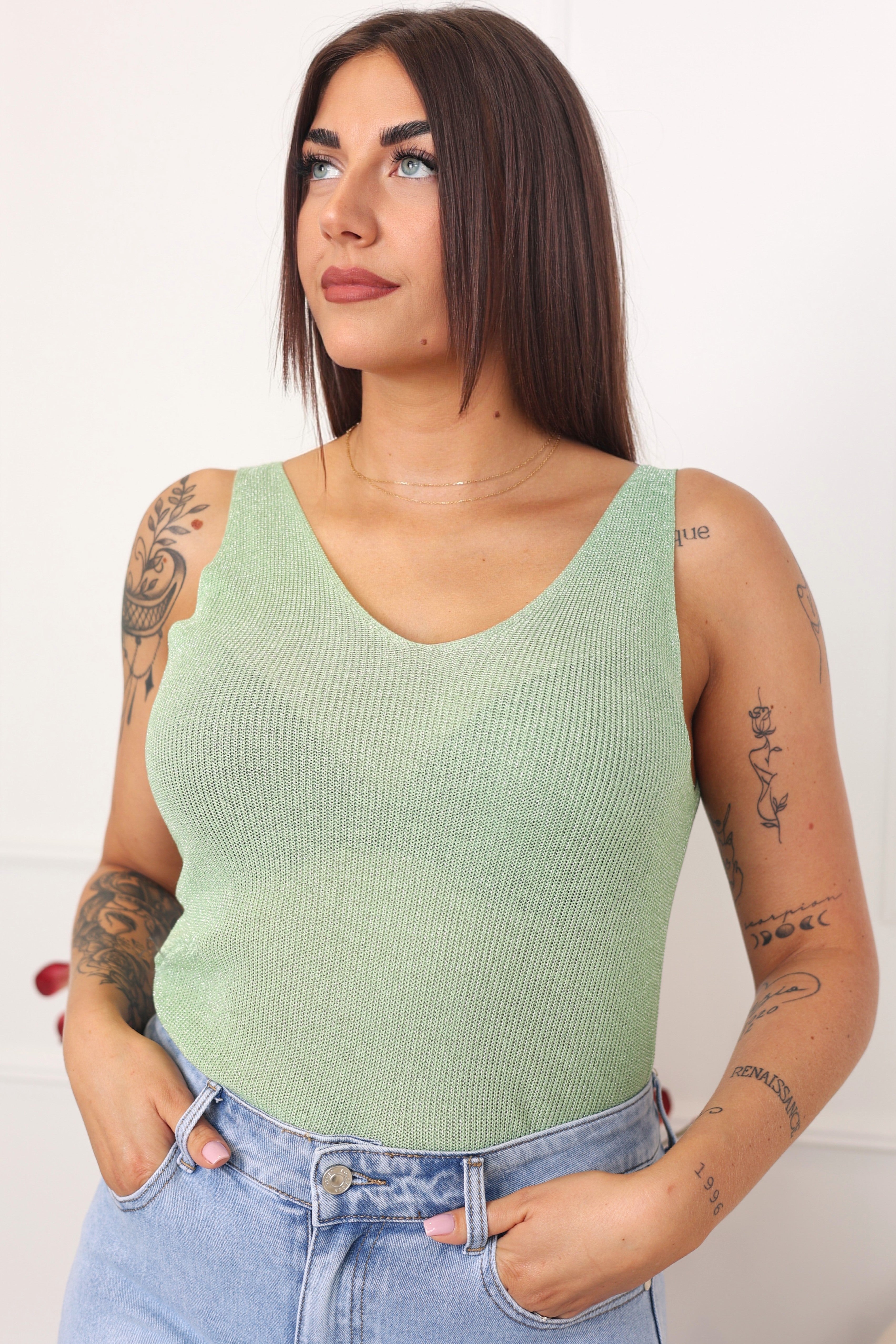 TOP NAÏS
