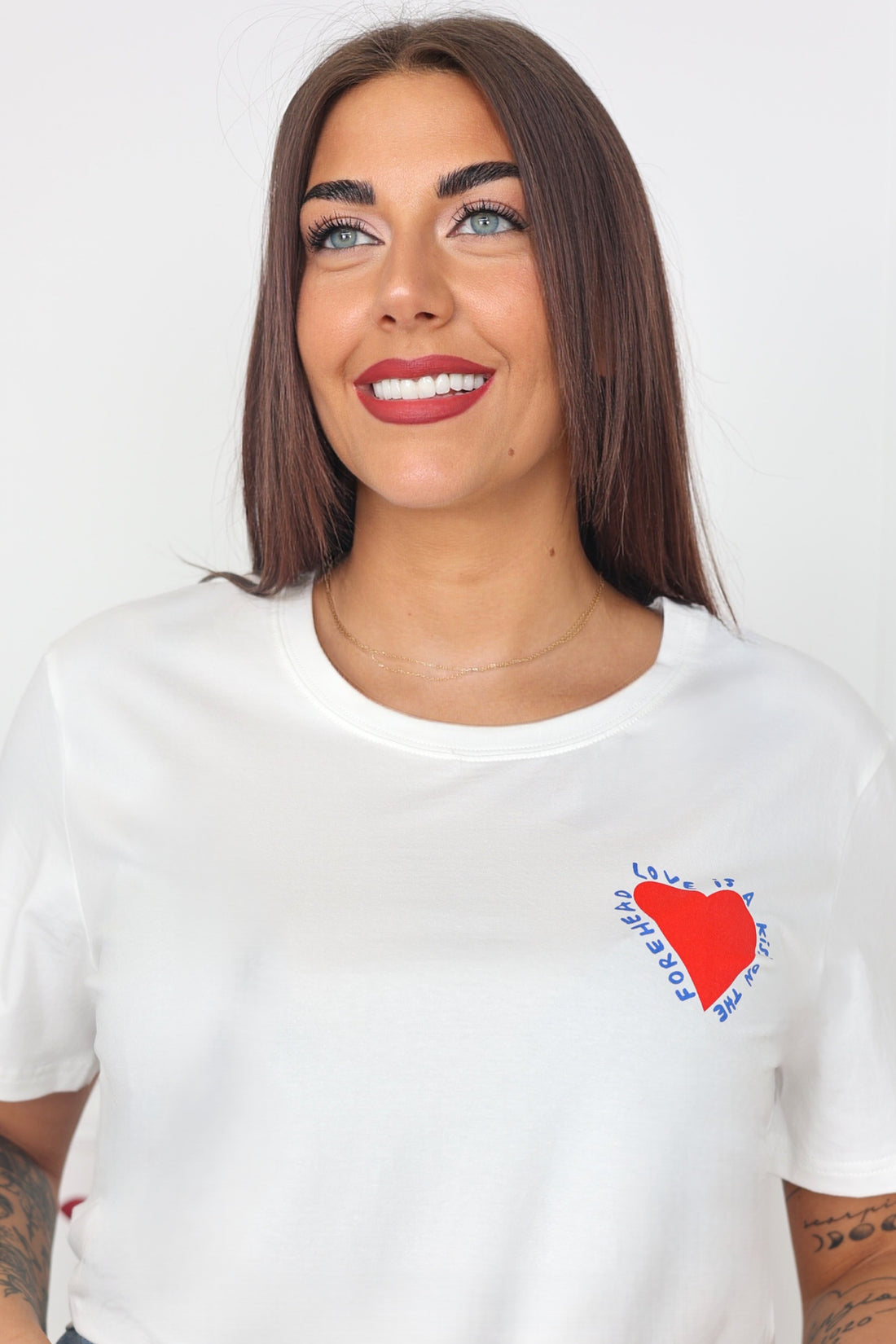 T-SHIRT LOVE IS